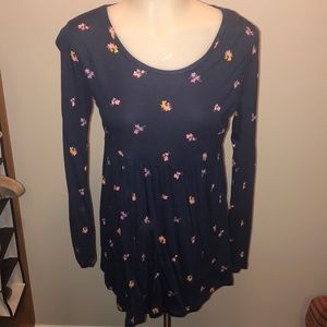 Old Navy Maternity Navy Long Sleeve Flower Shirt